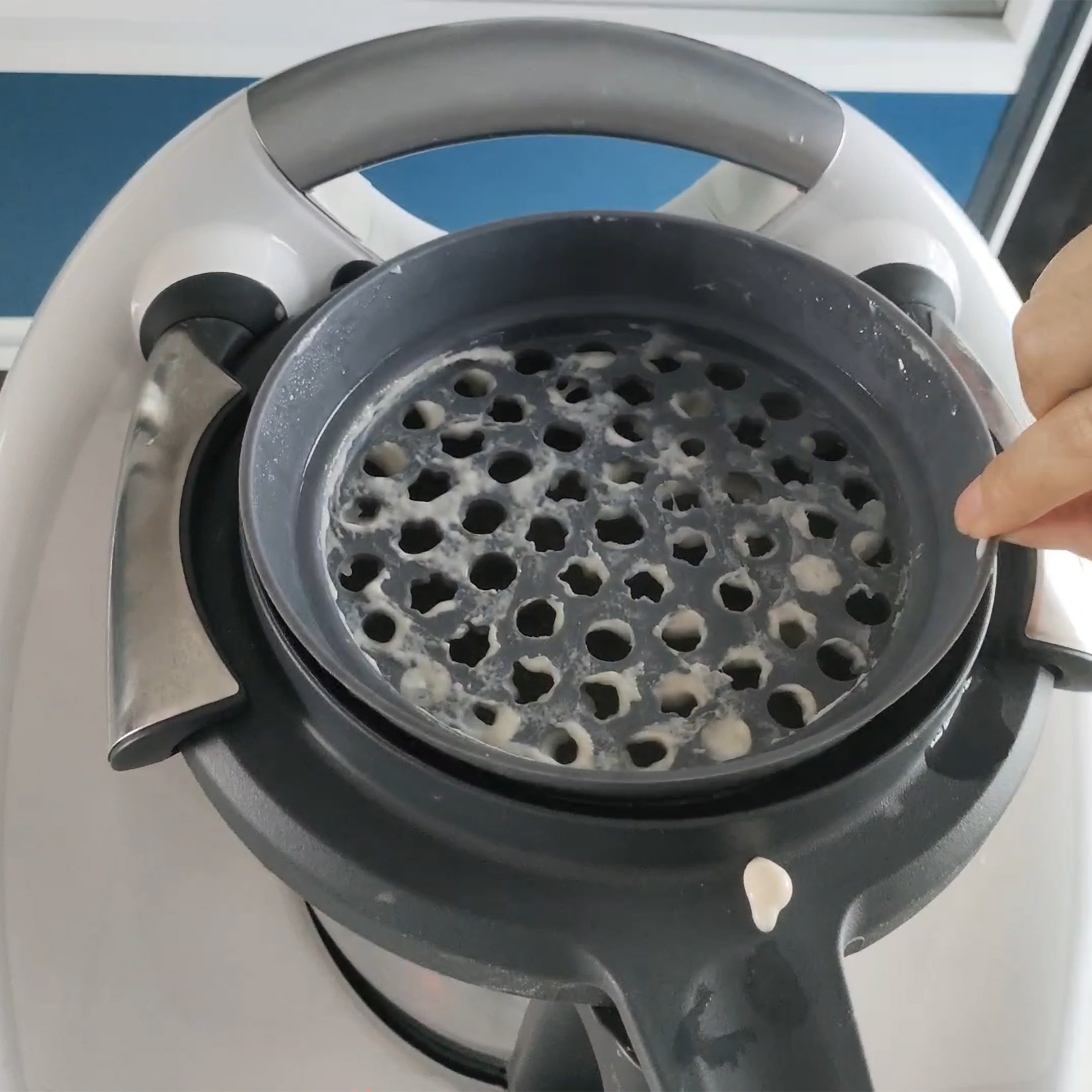 Batter Dispenser with Large Ho - Food Processor Large avis et prix
