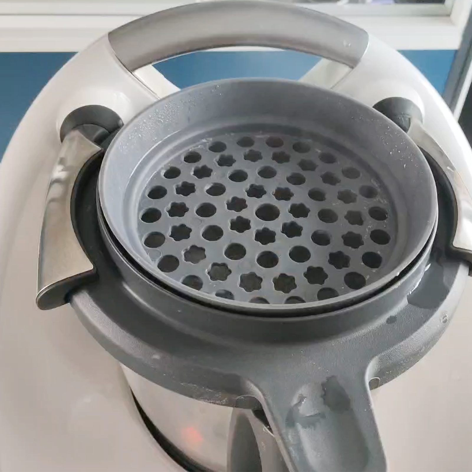 Batter Dispenser with Large Ho - Food Processor Large avis et prix